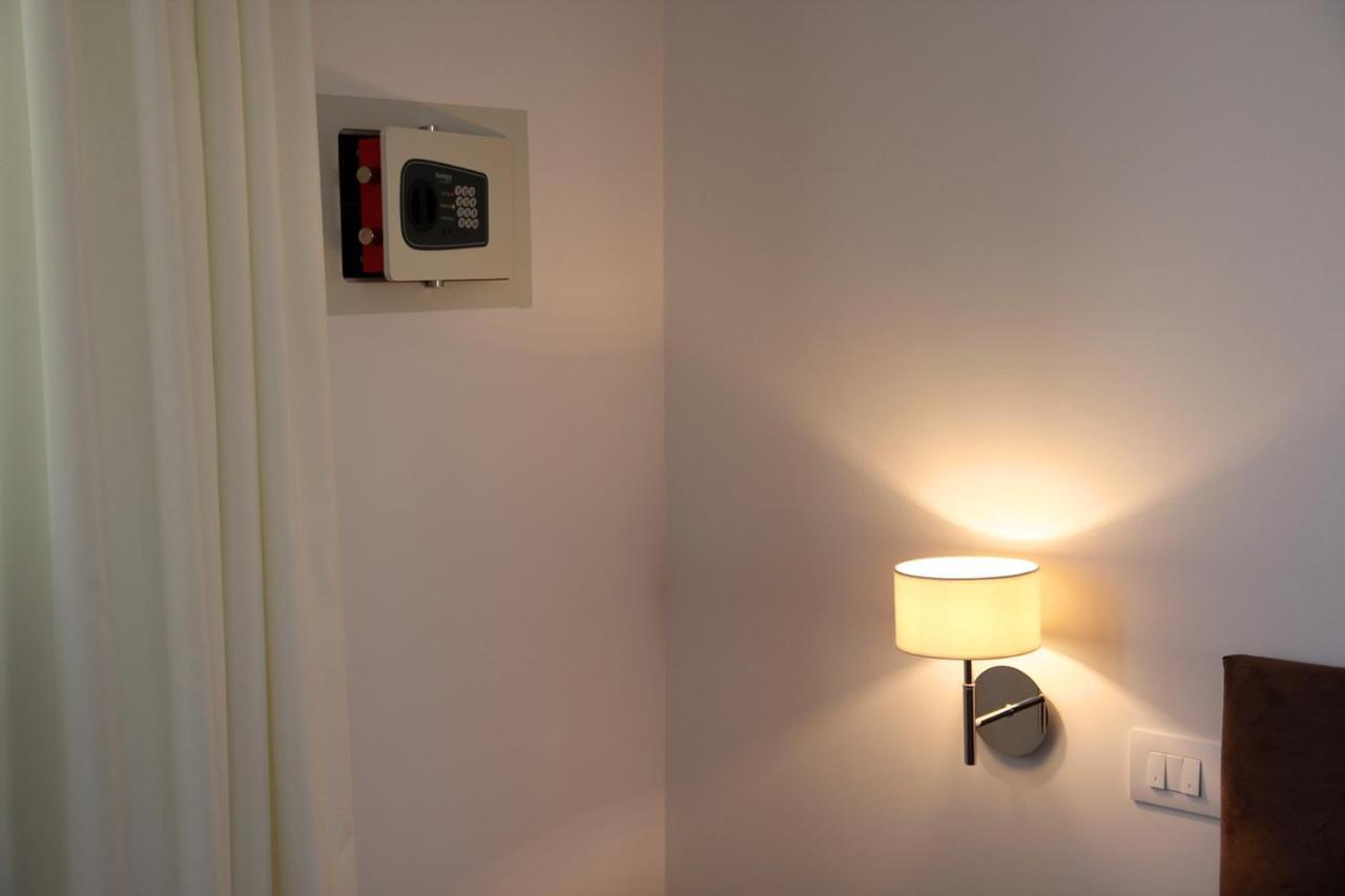 Suite Rosso & Nero Lecce Luaran gambar